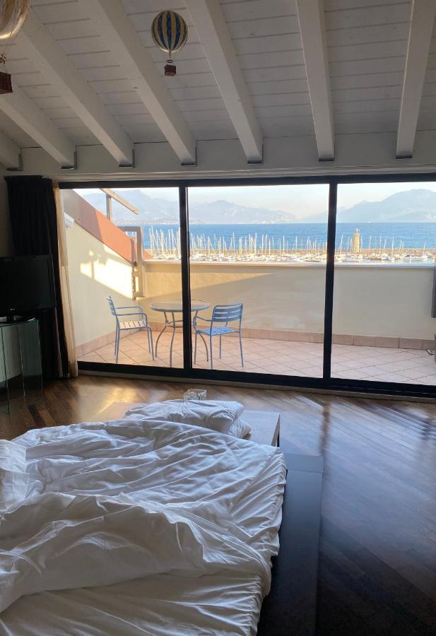 דסנזאנו דל גארדה Molino Apartments מראה חיצוני תמונה